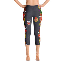 Load image into Gallery viewer, Muchos Milagros - Capri Leggings
