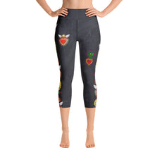Load image into Gallery viewer, Muchos Milagros - Yoga Capri Leggings
