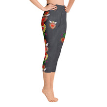 Load image into Gallery viewer, Muchos Milagros - Yoga Capri Leggings