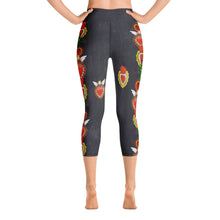 Load image into Gallery viewer, Muchos Milagros - Yoga Capri Leggings