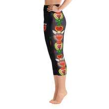 Load image into Gallery viewer, Muchos Milagros - Yoga Capri Leggings