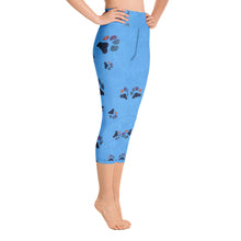 Load image into Gallery viewer, Paws - All-Over Print Yoga Capri Leggings